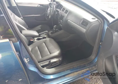 2015 Volkswagen Jetta 1.8T Se from USA, damaged, VIN 3VWD17AJ7FM242740